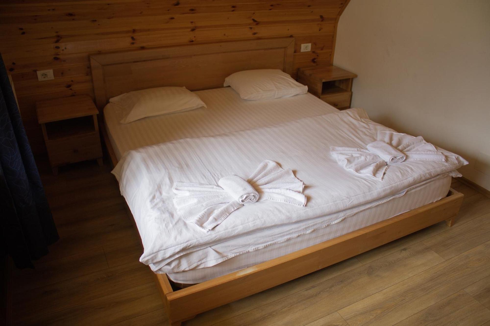 Bujtinat E Lugines Valbone Aparthotel Εξωτερικό φωτογραφία