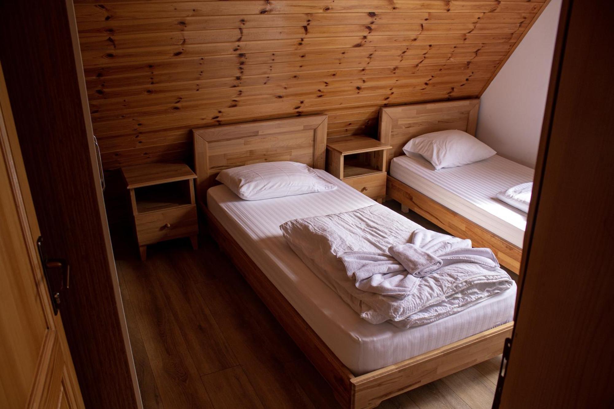 Bujtinat E Lugines Valbone Aparthotel Εξωτερικό φωτογραφία